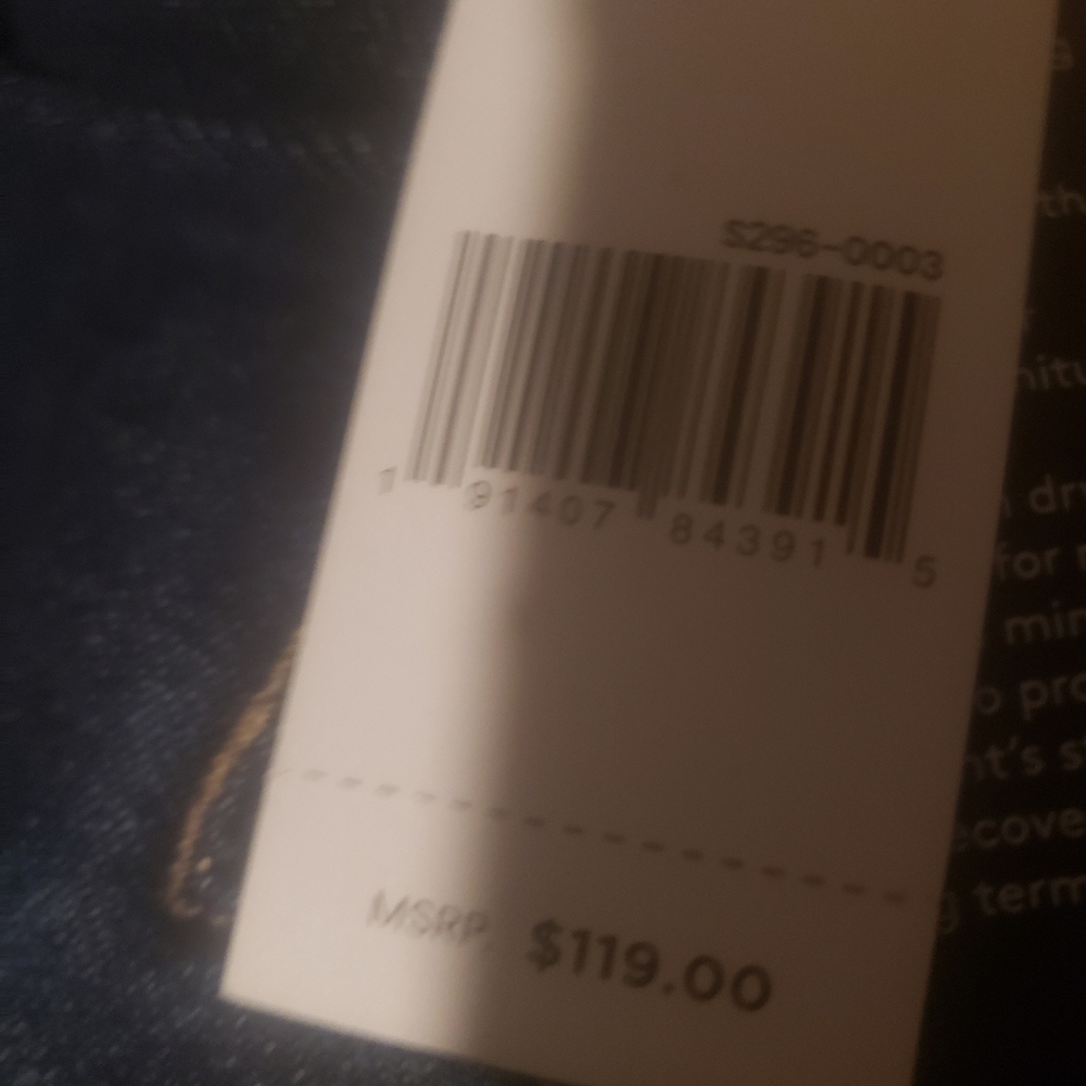 NWT Women's Liverpool Frayed Denim Jacket - Picture 3 of 5